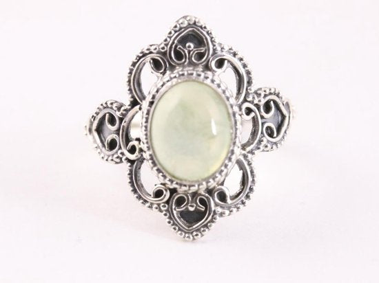 Opengewerkte zilveren ring met prehniet afbeelding 4