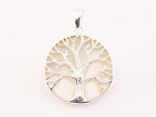 Ronde zilveren hanger met levensboom op parelmoer afbeelding 4
