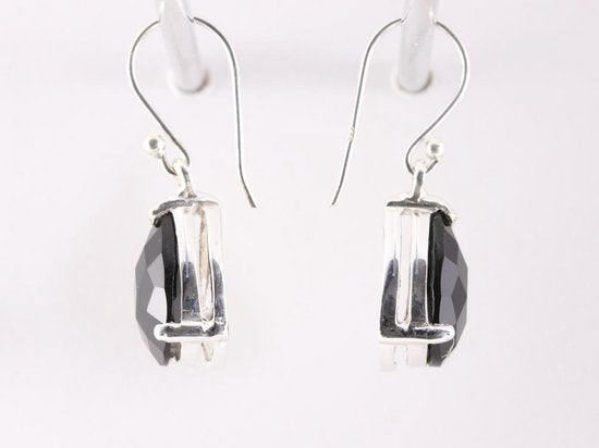 Zilveren oorbellen met onyx afbeelding 2