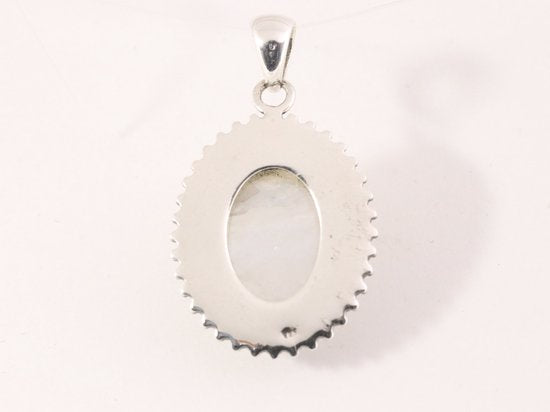 Bewerkte zilveren hanger met regenboog maansteen afbeelding 3