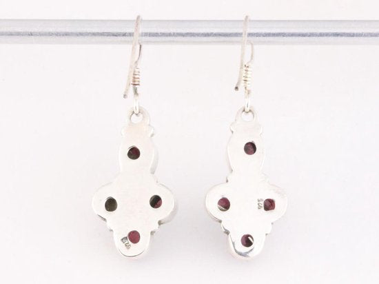 Zilveren oorbellen met granaat afbeelding 3