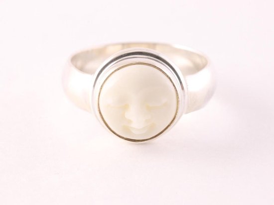 Zilveren ring met maangezicht afbeelding 4