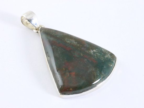 Zilveren hanger met Afrikaanse rode bloedsteen aan ketting afbeelding 2