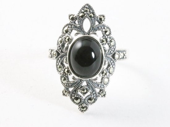 Opengewerkte zilveren ring met onyx en marcasiet afbeelding 4