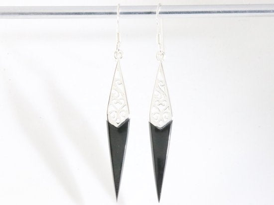 Lange opengewerkte zilveren oorbellen met onyx afbeelding 4