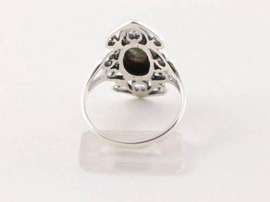 Opengewerkte zilveren ring met abalone schelp afbeelding 3