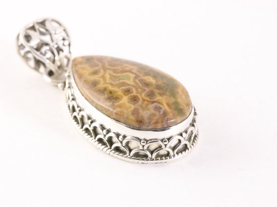 Bewerkte zilveren hanger met oceaan jaspis aan ketting afbeelding 2