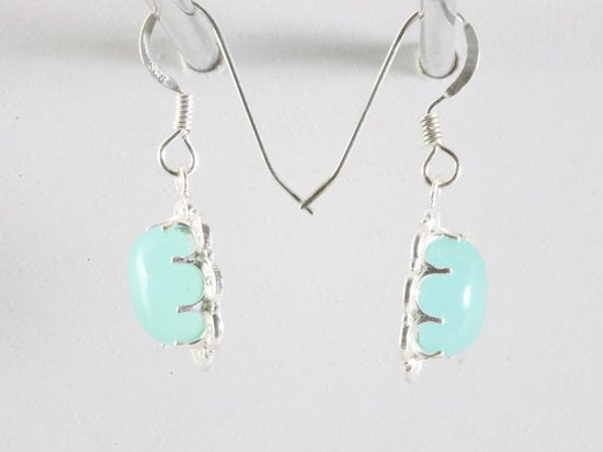 Fijne opengewerkte zilveren oorbellen met aqua chalcedoon afbeelding 2