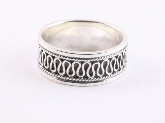 Zilveren ring met meandergravering afbeelding 1