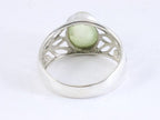 Opengewerkte zilveren ring met prehniet afbeelding 3
