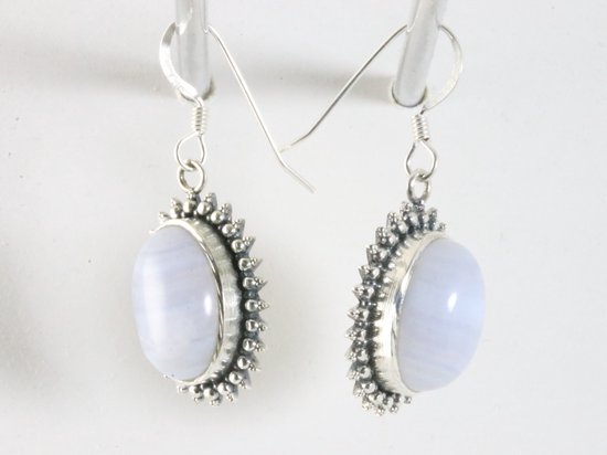 Bewerkte zilveren oorbellen met blauwe lace agaat afbeelding 2