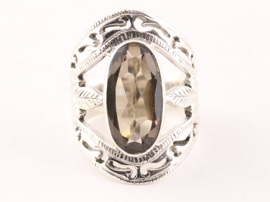 Opengewerkte zilveren ring met rookkwarts afbeelding 4