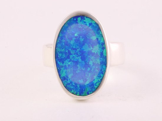 Ovale hoogglans zilveren ring met Australische opaal afbeelding 4