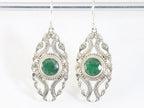 Lange opengewerkte zilveren oorbellen met smaragd afbeelding 3