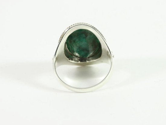 Bewerkte zilveren ring met smaragd afbeelding 3