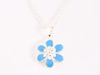 Fijne bloemvormige zilveren hanger met blauwe emaille aan ketting afbeelding 4