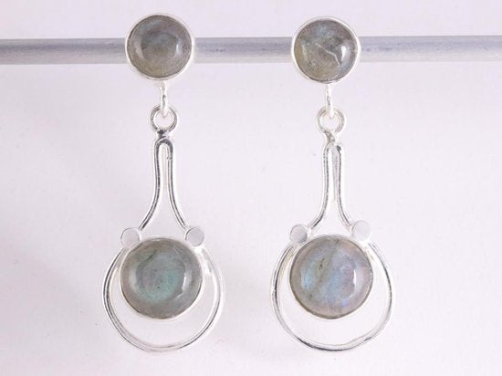 Lange opengewerkte zilveren oorstekers met labradoriet afbeelding 4