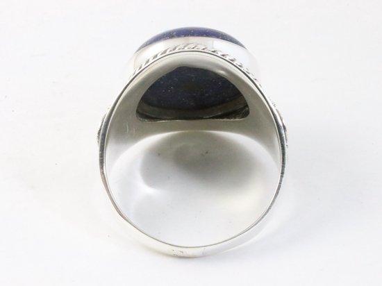Zware bewerkte zilveren ring met lapis lazuli afbeelding 3