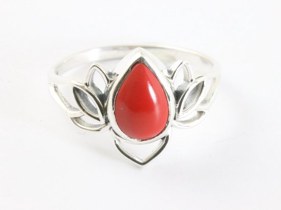Opengewerkte zilveren lotus bloem ring met rode koraal steen afbeelding 4