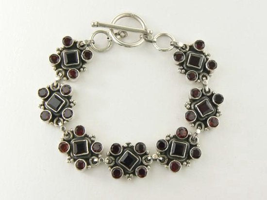 Zilveren schakelarmband ingelegd met granaat afbeelding 1
