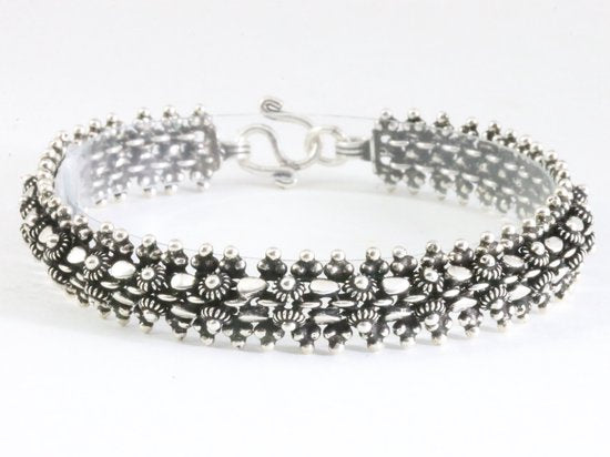 Zware fijn bewerkte zilveren armband afbeelding 1