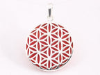Ronde zilveren hanger met levensbloem op rode koraal steen afbeelding 1