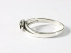 Fijne zilveren ring met roos afbeelding 2