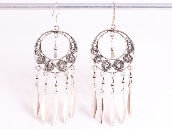 Traditionele lange zilveren filigrein oorbellen afbeelding 3