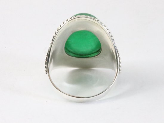 Bewerkte zilveren ring met jade afbeelding 3