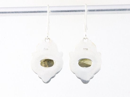 Bewerkte zilveren oorbellen met labradoriet afbeelding 2