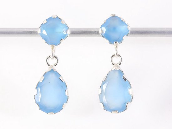 Bewerkte zilveren oorstekers met blauwe chalcedoon afbeelding 4