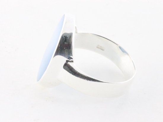 Ovale hoogglans zilveren ring met blauwe schelp afbeelding 2