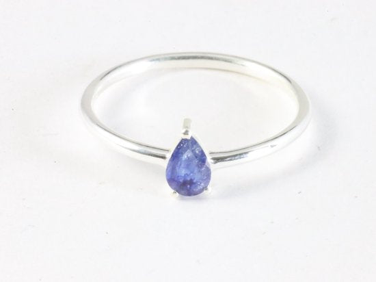 Fijne hoogglans zilveren ring met blauwe saffier afbeelding 4