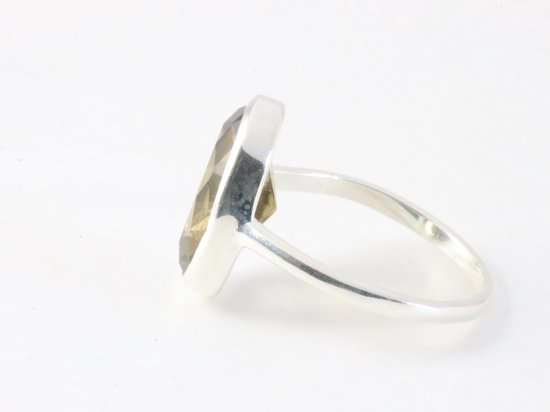 Ovale hoogglans zilveren ring met rookkwarts afbeelding 2