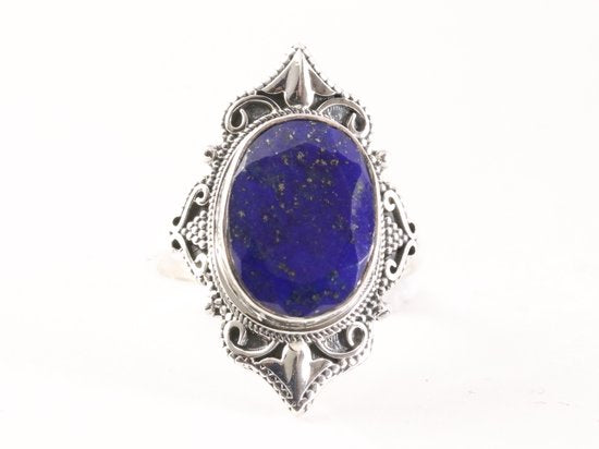 Bewerkte zilveren ring met gefacetteerde lapis lazuli afbeelding 4