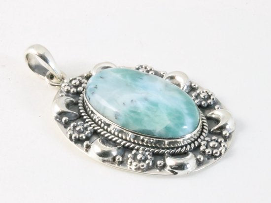 Grote bewerkte zilveren hanger met larimar afbeelding 2