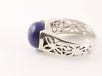 Opengewerkte zilveren ring met lapis lazuli afbeelding 2