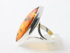 Langwerpige hoogglans zilveren ring met amber afbeelding 2
