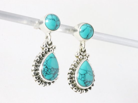 Bewerkte zilveren oorstekers met turkoois afbeelding 2