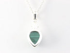 Bewerkte zilveren hanger met malachiet aan ketting afbeelding 3