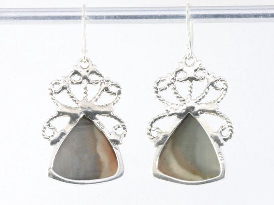 Opengewerkte zilveren oorbellen met bruine imperial jaspis afbeelding 3