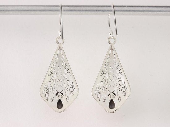 Opengewerkte zilveren oorbellen met 18k gouden decoraties afbeelding 2