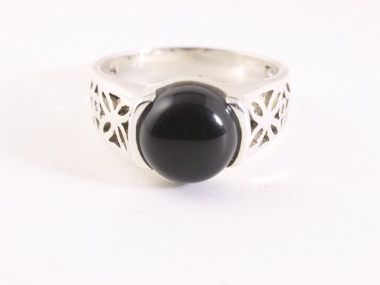 Opengewerkte zilveren ring met onyx afbeelding 4