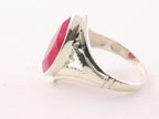Opengewerkte zilveren ring met robijn afbeelding 2