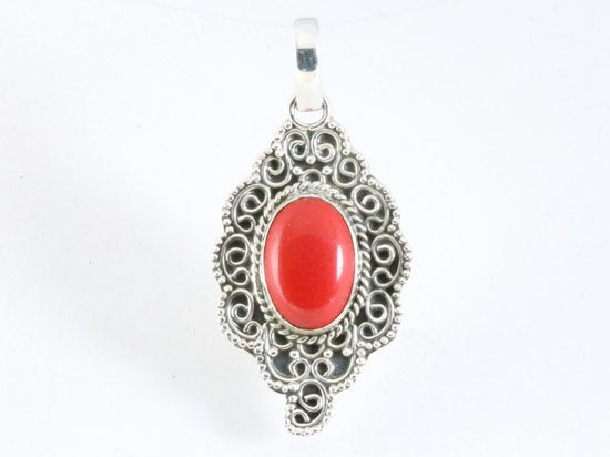 Bewerkte zilveren hanger met rode koraal steen afbeelding 4