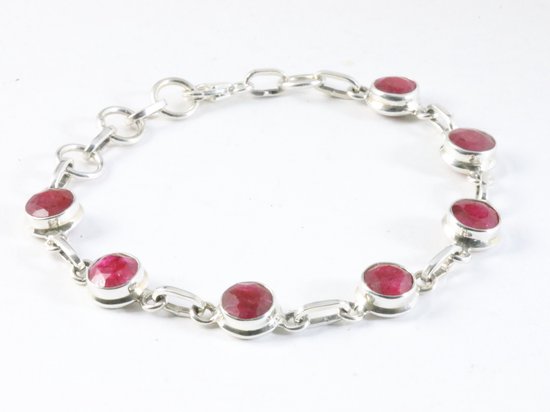 Zilveren armband met robijn afbeelding 2