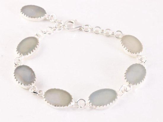 Bewerkte zilveren armband met witte agaat afbeelding 1