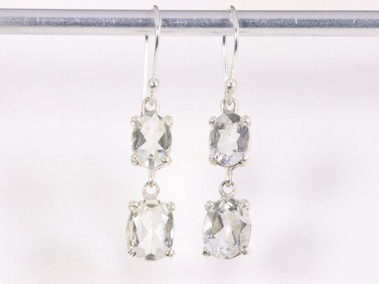 Zilveren oorbellen met bergkristal afbeelding 4