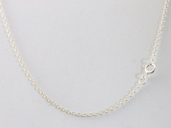 Fijne bewerkte zilveren hanger met malachiet aan ketting afbeelding 5