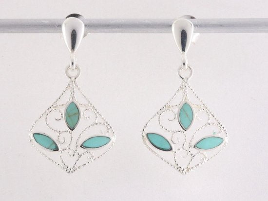 Fijne opengewerkte zilveren oorstekers met groene turkoois afbeelding 3